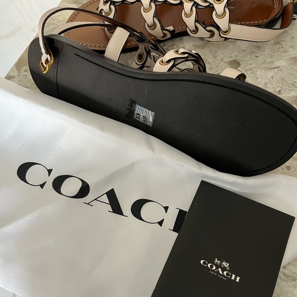 Coach Women's cream/Brown Sandals- brand new - Picture 3 of 4